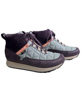 Teva Ember Commute Waterproof Boots. Size 10